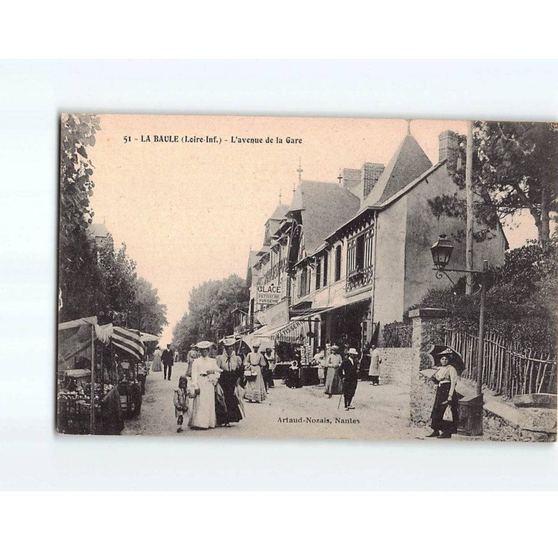 LA BAULE : L'Avenue de la Gare - très bon état LA BAULE : L'Avenue de la Gare - très bon état