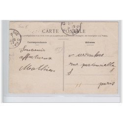 SAINT FLOUR : automobile allant de Saint Flour à Chaudesaigues - très bon état