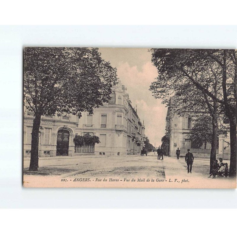 ANGERS : Rue du Haras, vue du Mail de la Gare - très bon état