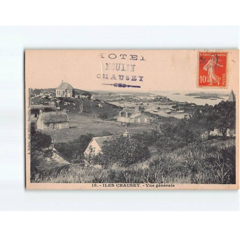 ILES CHAUSEY : Vue générale - très bon état ILES CHAUSEY : Vue générale - très bon état
