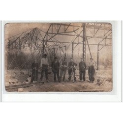 LE NEUBOURG - 3 CARTES PHOTOS - Chantier d'une maison (charpente) - très bon état