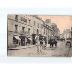 ARGENTAN : Place Henri IV - très bon état