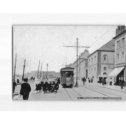 BOULOGNE SUR MER : Le Quai Gambetta - très bon état