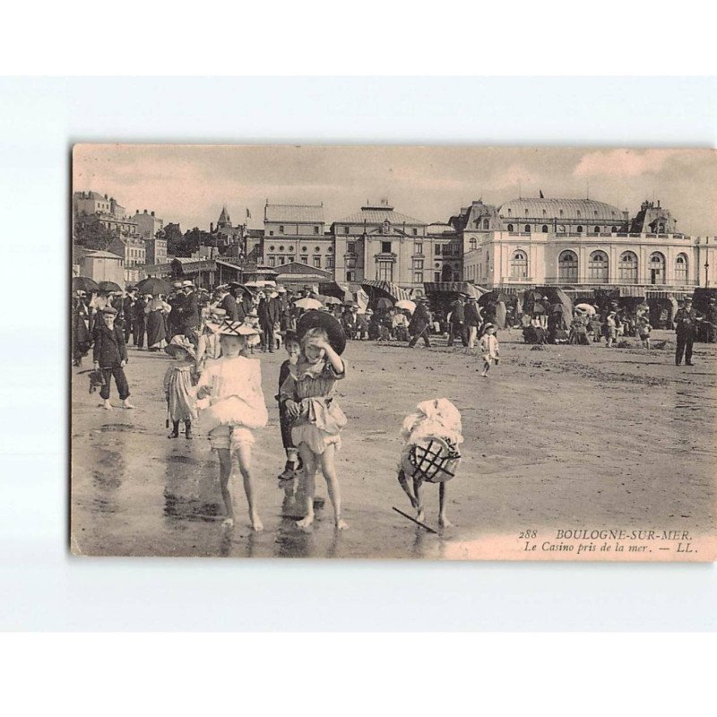BOULOGNE SUR MER : Le Casino pris de la Mer - état BOULOGNE SUR MER : Le Casino pris de la Mer - état