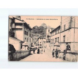 MOUTIERS : Cathédrale et Place Saint-Pierre - état