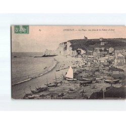 ETRETAT : La Plage, vue prise de la falaise d'Aval - état