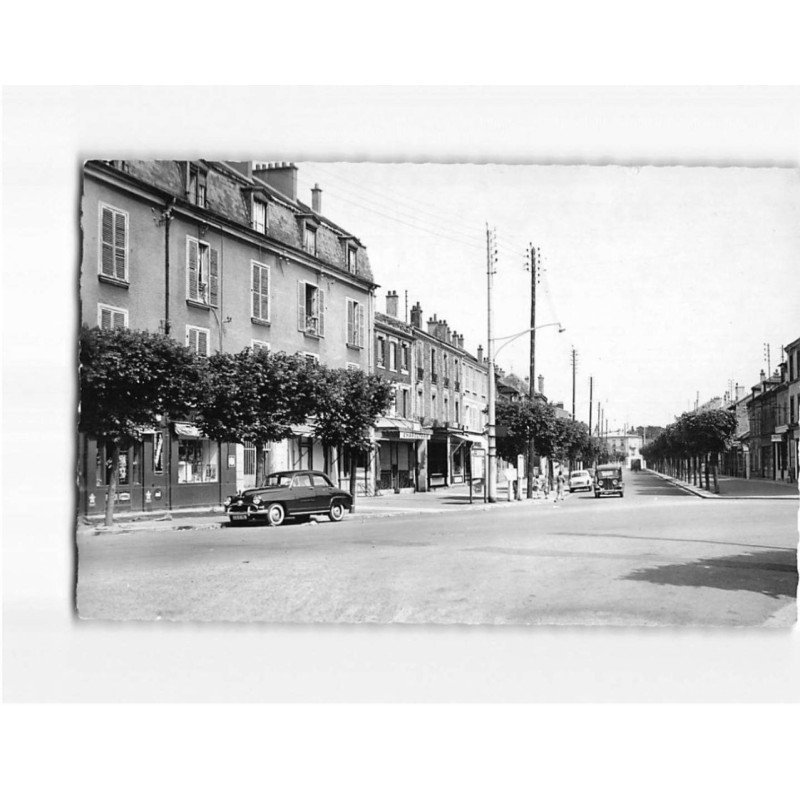 CROISSY SUR SEINE : Rue de la Mairie - très bon état