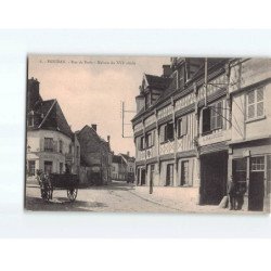 HOUDAN : Rue de Paris, Maison du XVIe siècle - très bon état