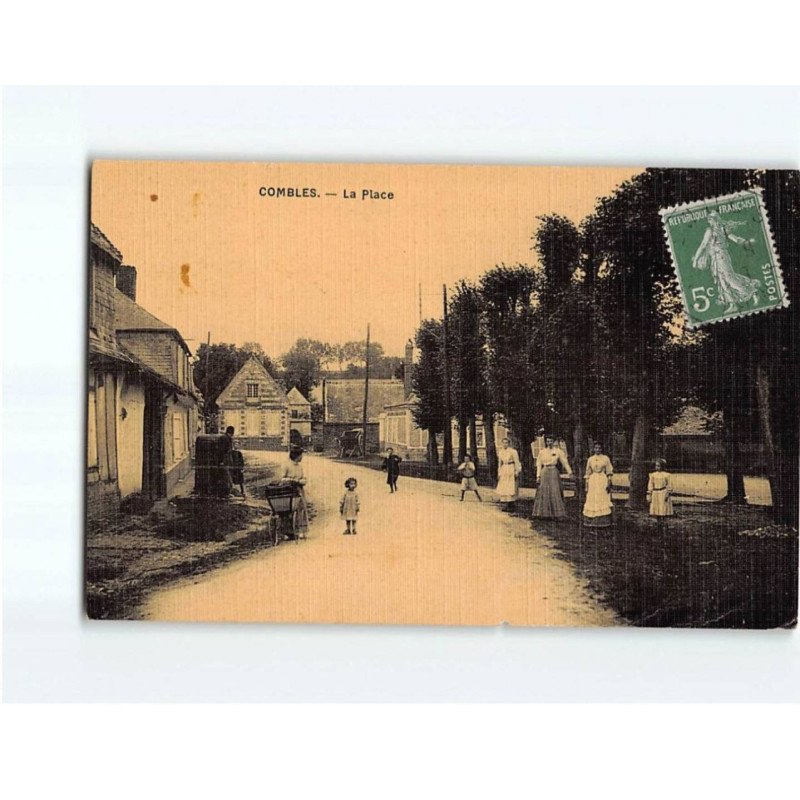 COMBLES : La Place - état