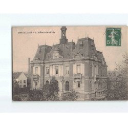 DOULLENS : L'Hôtel de Ville - très bon état