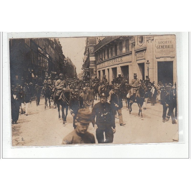 AMIENS - CARTE PHOTO - Prisonniers allemands - très bon état