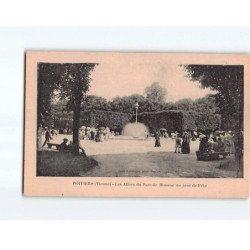 POITIERS : Les Allées du Parc de Blossac un jour de Fête - très bon état