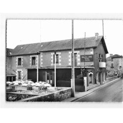 MIGNE AUXANCES : Hôtel-Restaurant ""Le Moulin Vert"" - très bon état