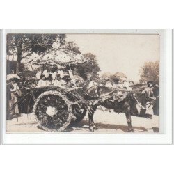 LES SABLES D'OLONNE - Char fleuri, attelage - CARTE PHOTO - Fête - très bon état