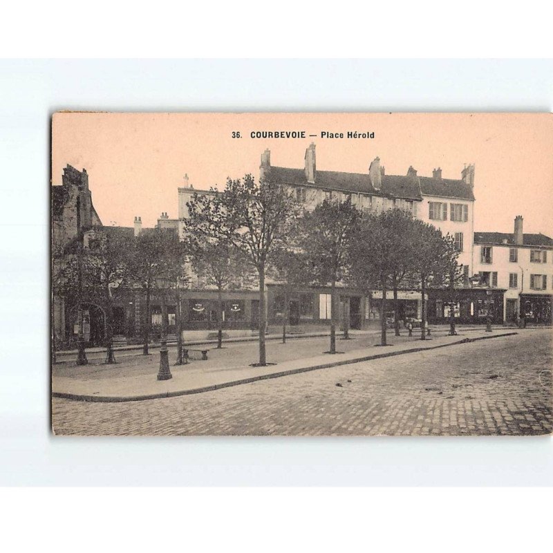 COURBEVOIE : Place Hérold - très bon état