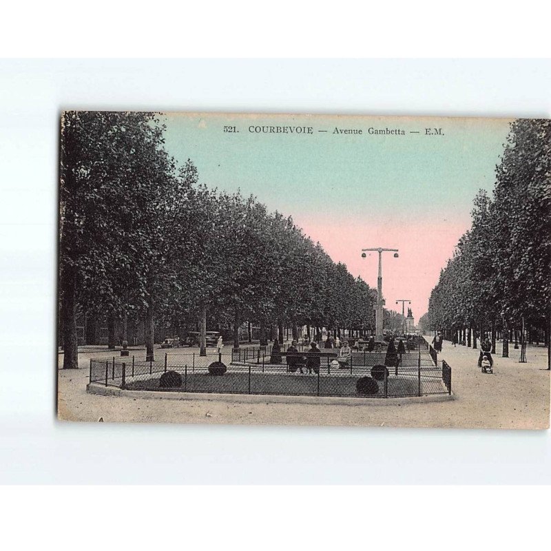 COURBEVOIE : Avenue Gambetta - très bon état