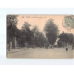 VANVES : Le Boulevard du Lycée - état