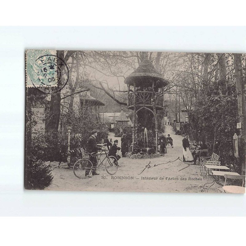 ROBINSON : Intérieur de l'Arbre des Roches - état ROBINSON : Intérieur de l'Arbre des Roches - état