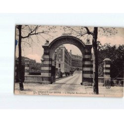 NEUILLY SUR SEINE : L'Hôpital Américain, l'entrée - état