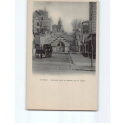 LE RAINCY : Ancienne place du marché, vue du Temple - très bon état