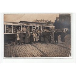 PARIS - CARTE PHOTO - OMNIBUS - MILITAIRES - état