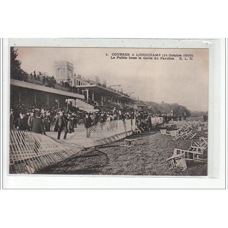 PARIS - Courses à LONGCHAMP (14 Oct. 1906) Le Public brise la grille du Pavillon HIPPISME - très bon état