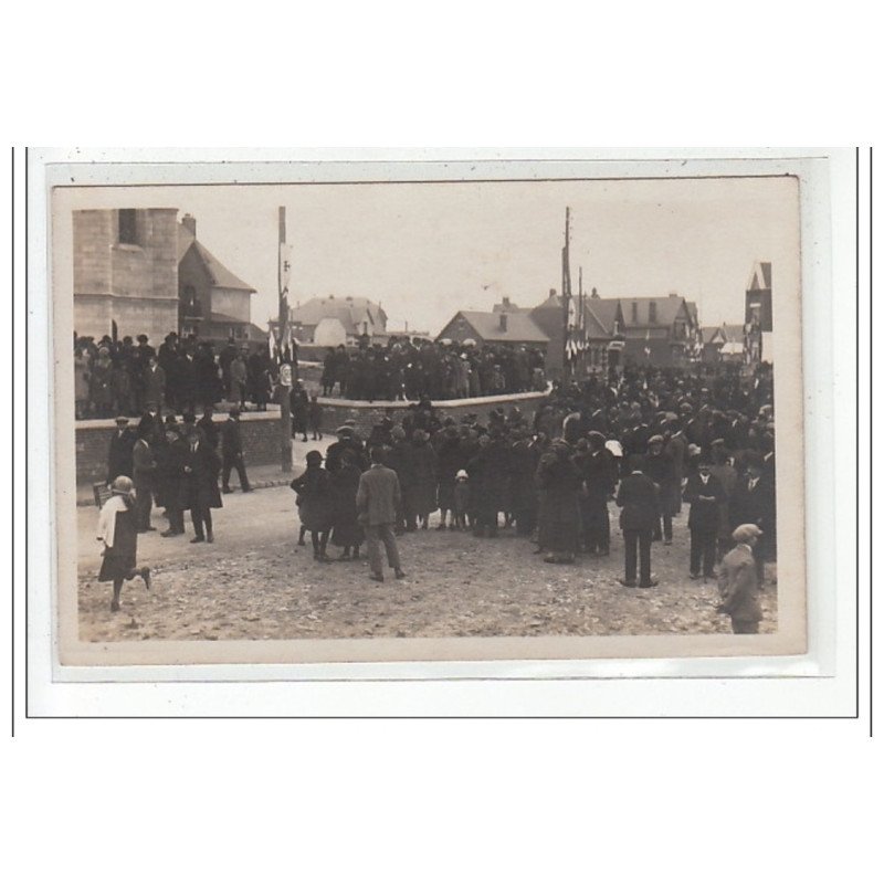 ETREILLERS : carte photo de l'inauguration de l'église en 1926 - tres bon etat