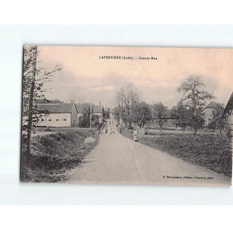 LAPERRIERE: Grande Rue - très bon état LAPERRIERE: Grande Rue - très bon état