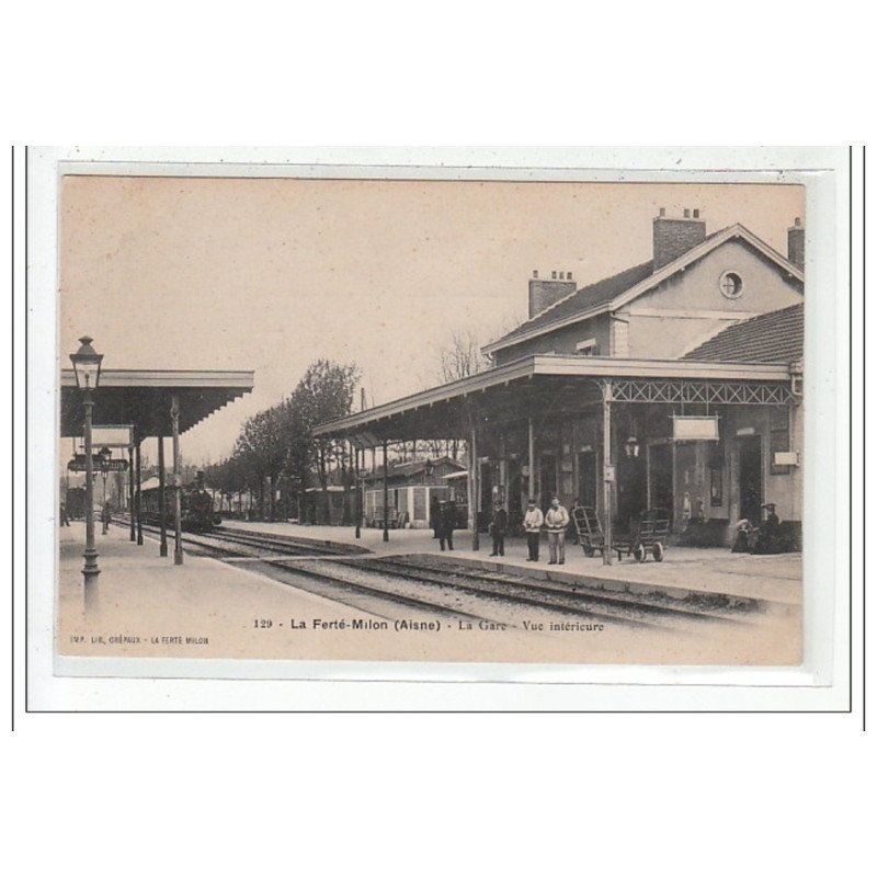 LA FERTE-MILON : la gare - tres bon etat