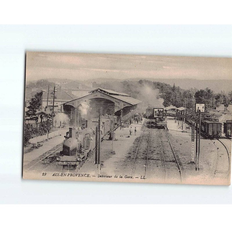 AIX EN PROVENCE : Intérieur de la Gare - très bon état