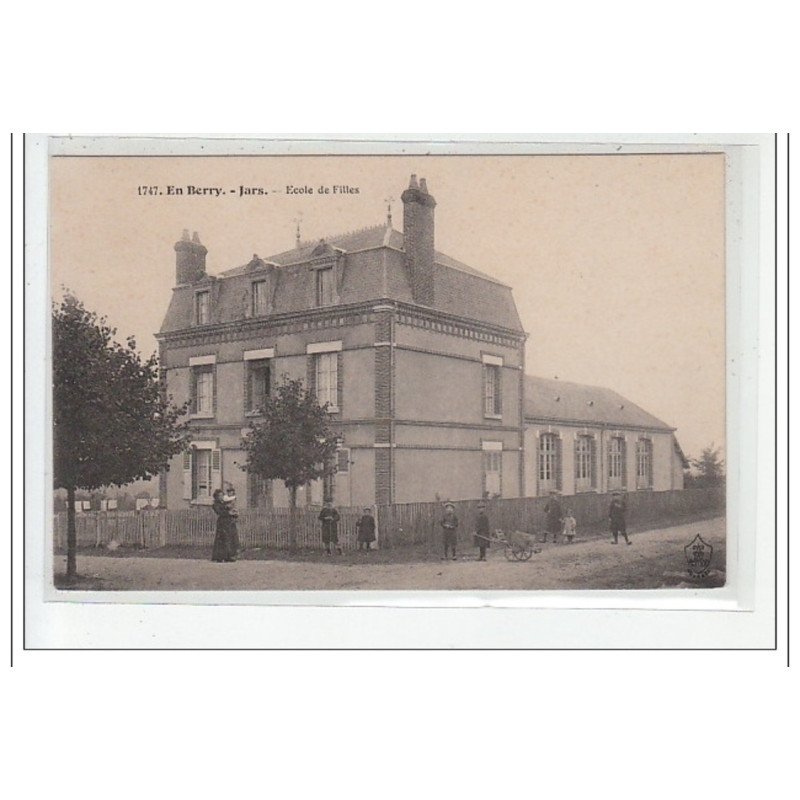 BERRY : ecole de filles - tres bon etat