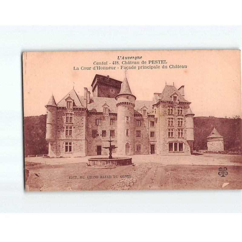 Château de PESTEL : La cour d'Honneur - état Château de PESTEL : La cour d'Honneur - état
