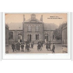 BROUE : ecole des garcons et mairie - tres bon etat