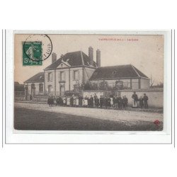 VAUPILLON : les ecoles - tres bon etat