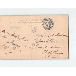 SACQUENAY : Place de la République - état ( Partiellement Décollée )