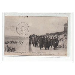 BERCK - madame raymond poincaré se rend, par la digue, au monument des internes - tres bon état