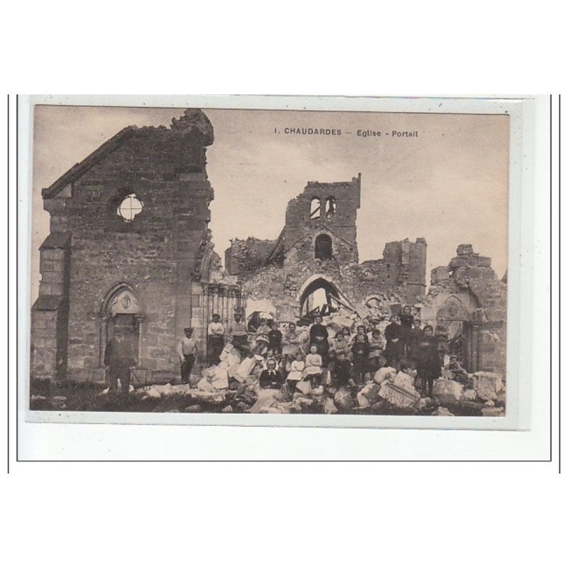 CHAUDARDES - Eglise - Portail - très bon etat