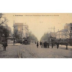 SAINT OUEN - Boulevard Victor Hugo - Rond point de la Mairie - très bon état