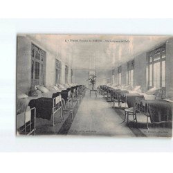 DREUX : Hôpital Hospice, un intérieur de salle - très bon état