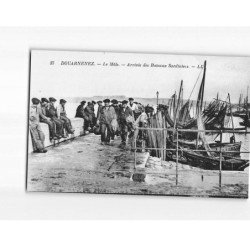 DOUARNENEZ : Le Môle, arrivée des bateaux Sardiniers - très bon état