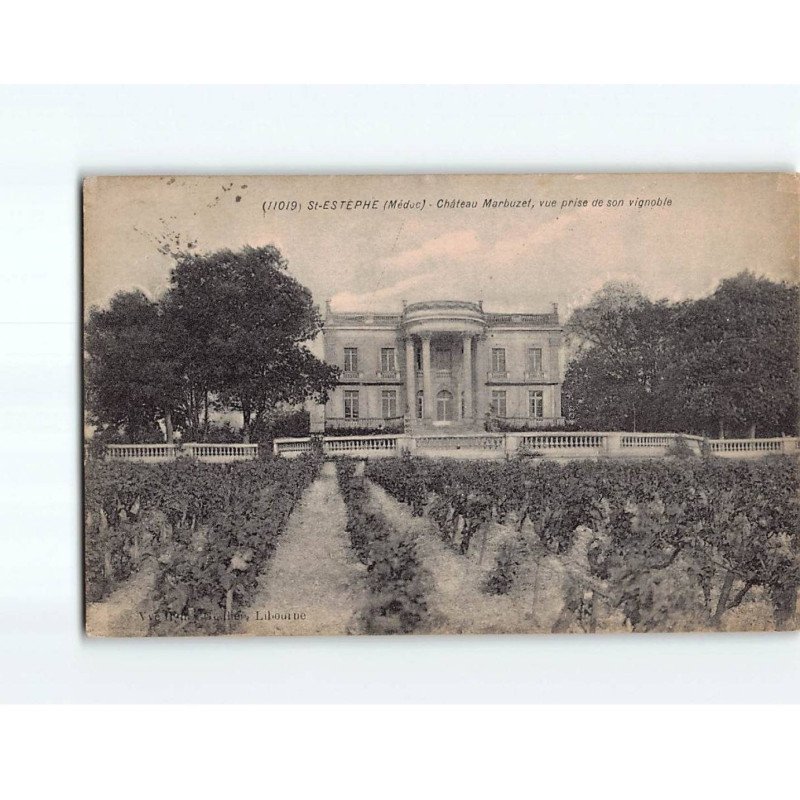 SAINT ESTEPHE : Château Marbuzet, vue prise du vignoble - état SAINT ESTEPHE : Château Marbuzet, vue prise du vignoble - état