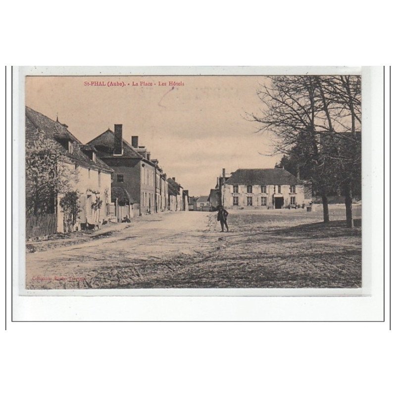 SAINT PHAL - La Place - les Hôtels - très bon état