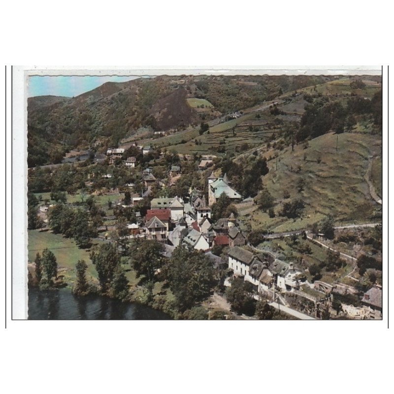 VIEILLEVIE : vue generale aerienne et vallée du lot - tres bon état VIEILLEVIE : vue generale aerienne et vallée du lot - tres bon état