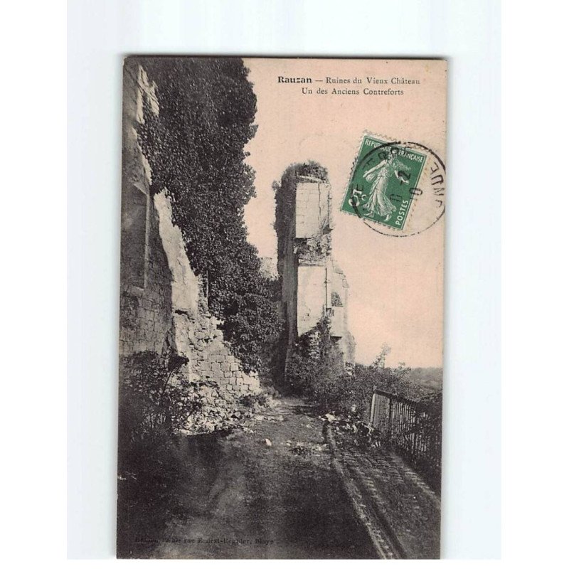 RAUZAN : Ruines du Vieux Château un des anciens Contreforts - très bon état