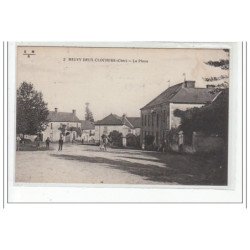 NEUVY DEUX CLOCHERS - La Place - très bon état