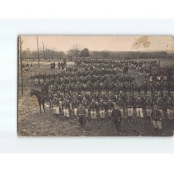 Photographie d'une compagnie avant un défilé - état