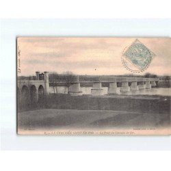 LA CHAUSSEE SAINT VICTOR : Le pont du Chemin de Fer - très bon état