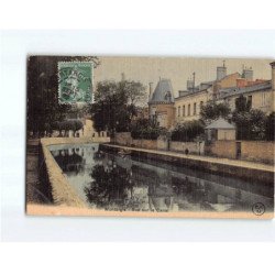 MONTARGIS : Vue sur le Canal - très bon état