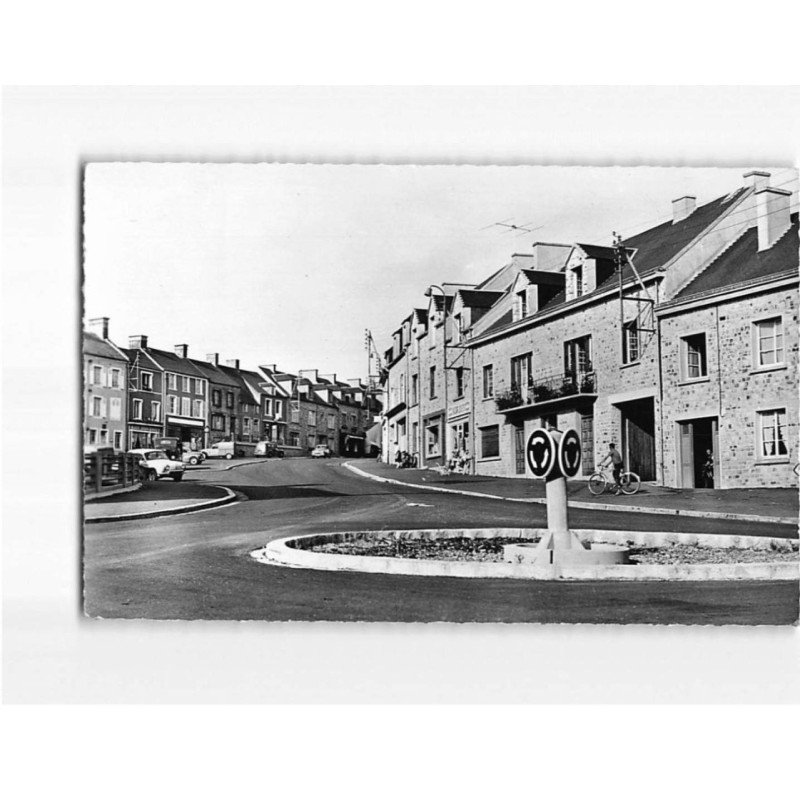 PONT L'ABBE PICAUVILLE : Point Central - très bon état