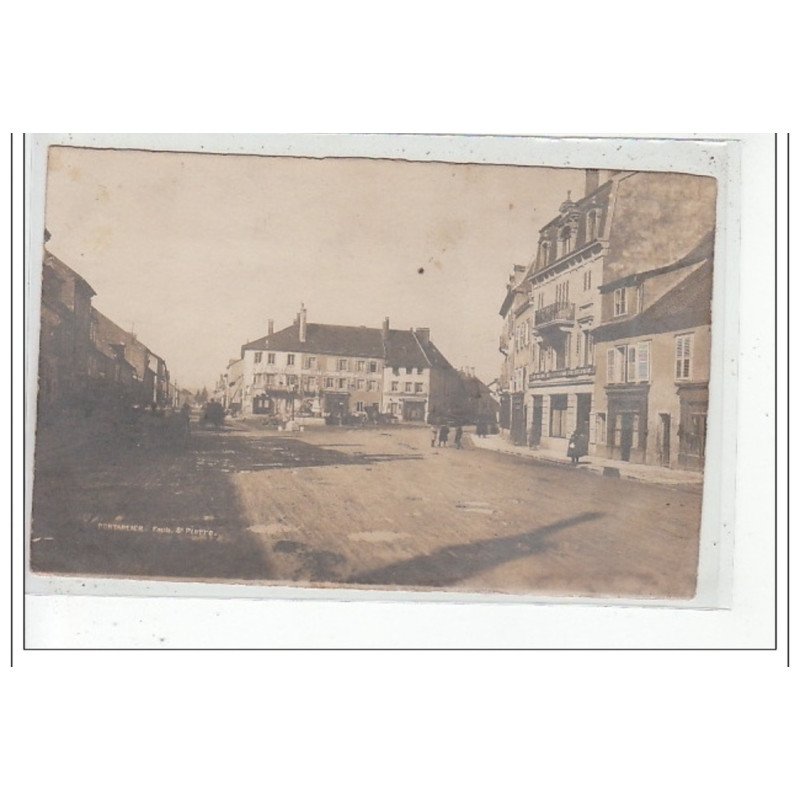 PONTARLIER - Faubourg Saint Pierre - CARTE PHOTO - très bon état